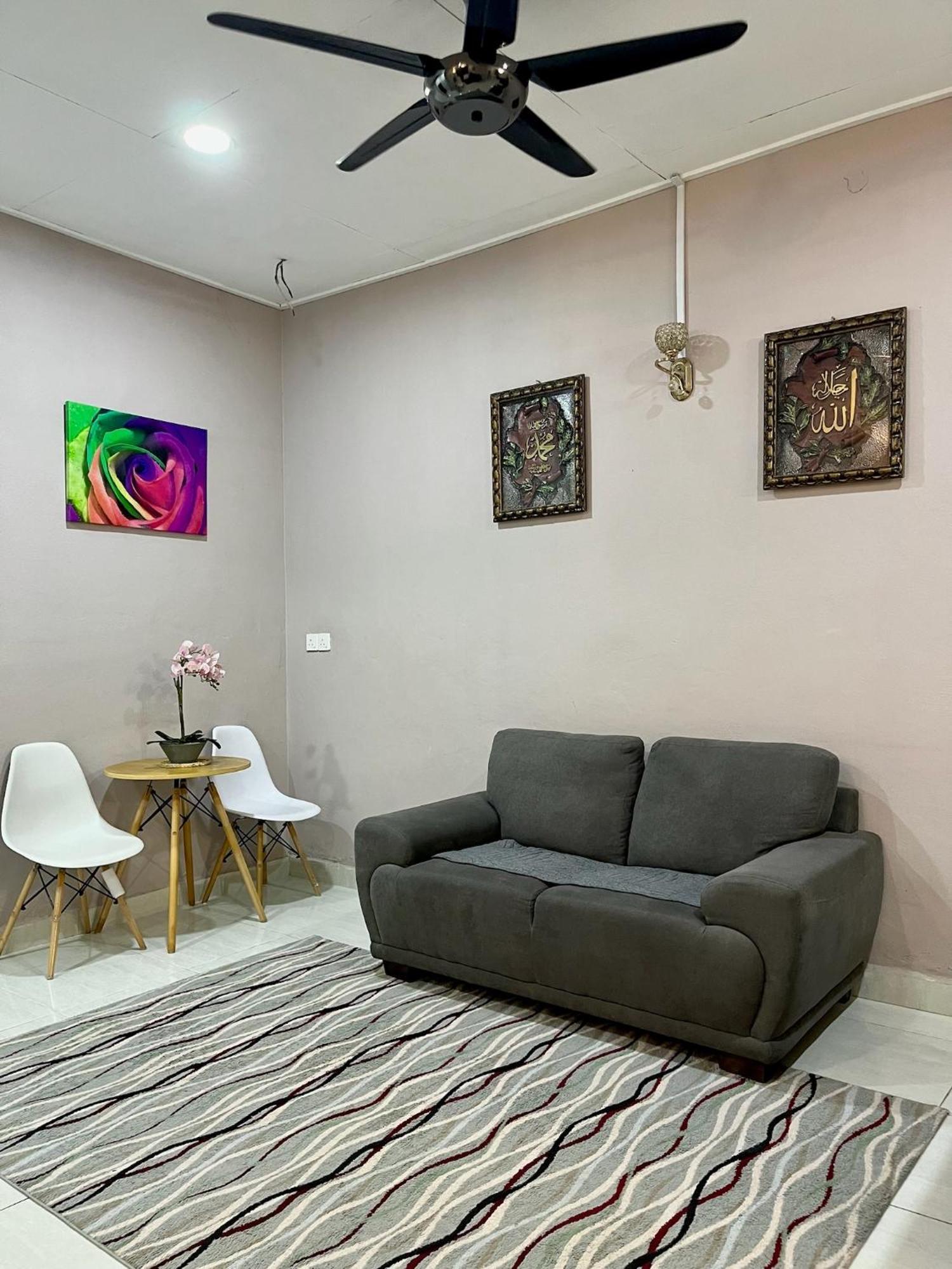 קוטה בארו Aina Guest House מראה חיצוני תמונה
